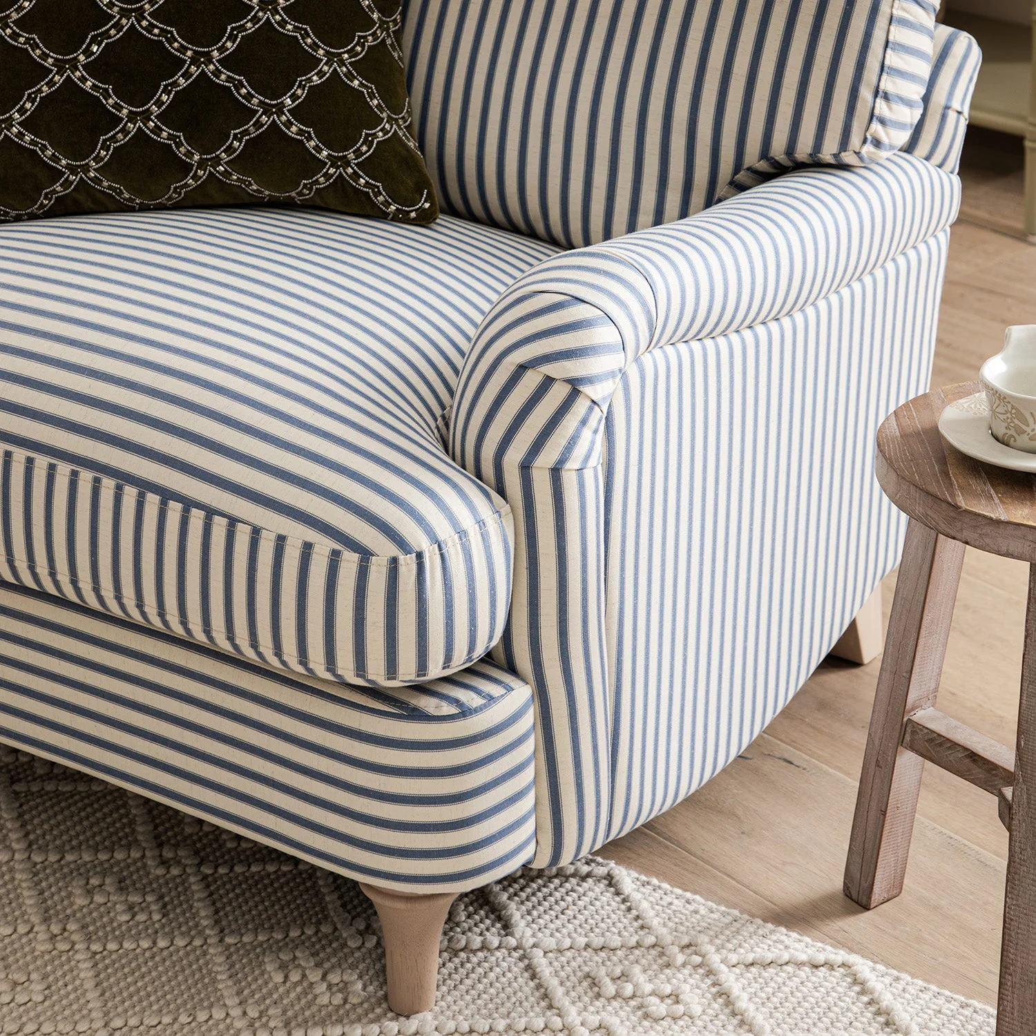 Daphnis Blue Striped Linen Blend Sofa, 1-Seater - Image 5