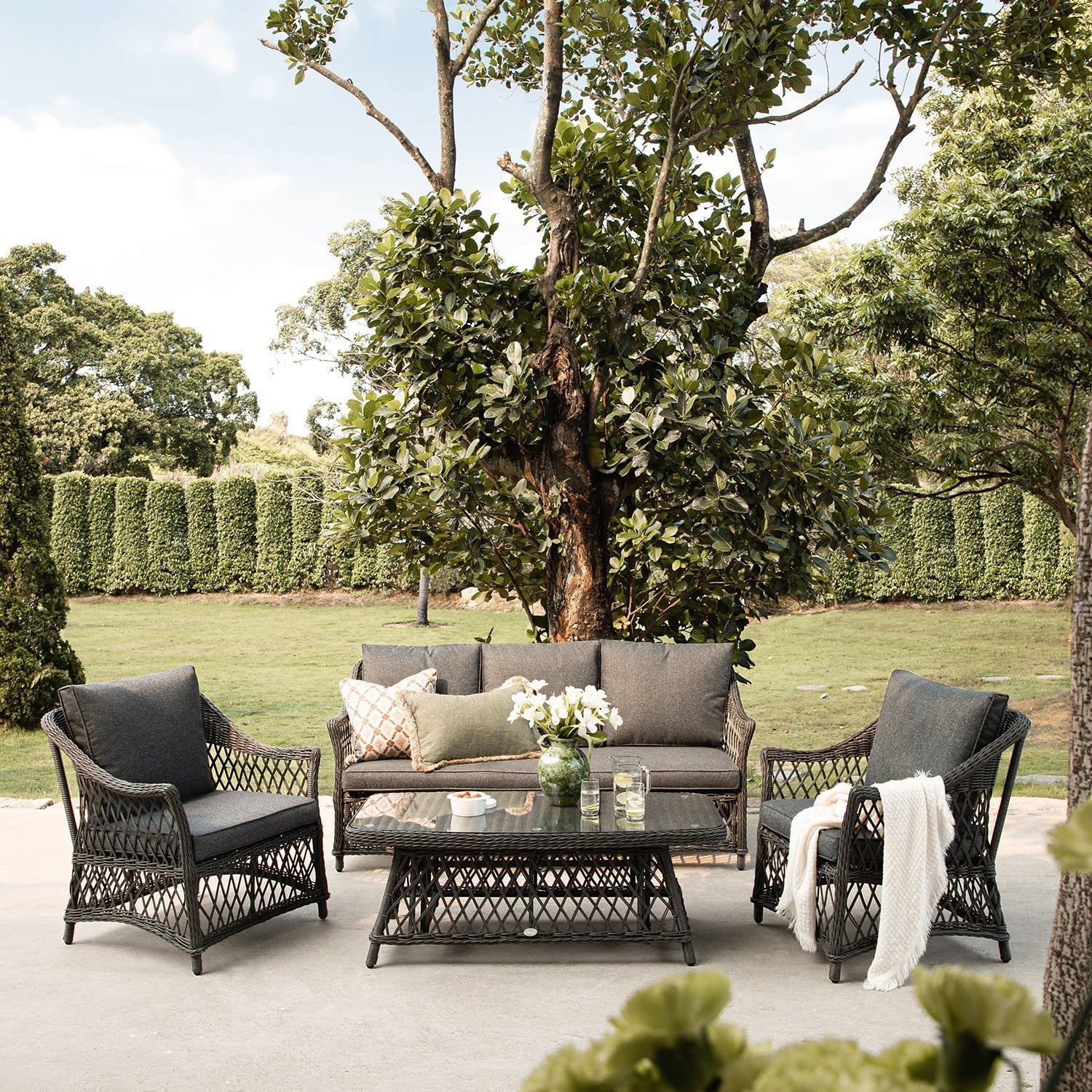 Willowbrook Lattice Weave Rattan 5-Seater Sofa Set with Rising Table, Dark Grey